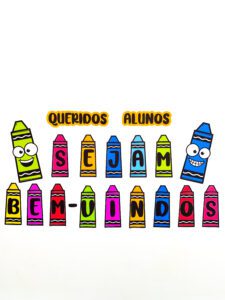 Painel “Volta às Aulas” com o Tema Giz de Cera