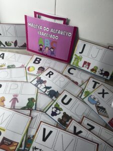 Fichas do Alfabeto Tracejado 
