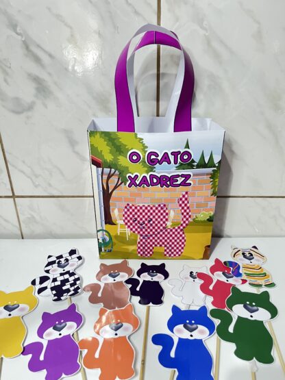 Sacolinha Teatral GATO XADREZ!