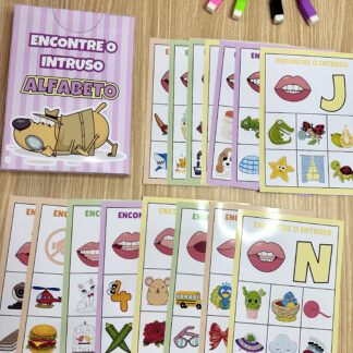 Encontre o intruso - Alfabeto