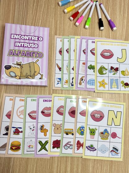 Encontre o intruso - Alfabeto