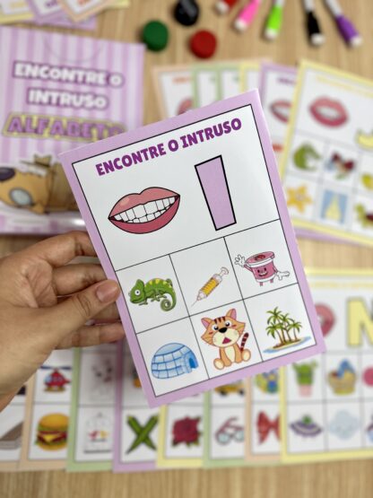 Encontre o intruso - Alfabeto - Image 6